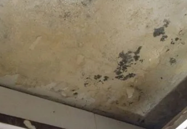 通海阳台漏水维修公司分享下通海卫生间渗水维修需要注意哪些问题。